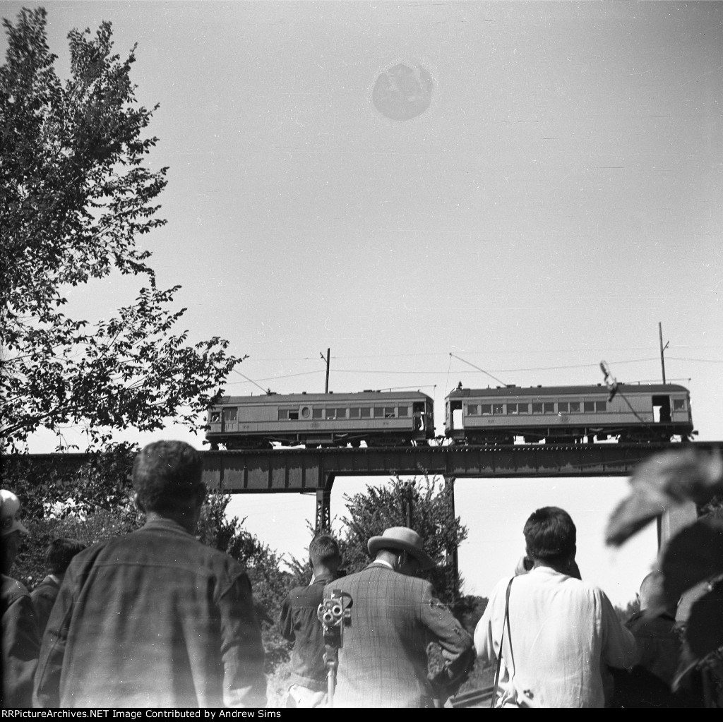 FDDMS 72, 82 Cross the M&StL